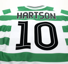 Load image into Gallery viewer, 2001/03 HARTSON #10 Celtic Umbro European Home Football Shirt (L)
