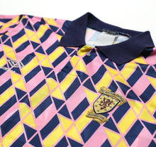 Load image into Gallery viewer, 1988/90 SCOTLAND Vintage Original Umbro Football Leisure Shirt (M)
