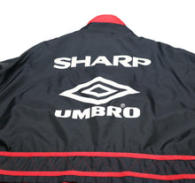 Load image into Gallery viewer, 1994/95 MANCHESTER UNITED Vintage Umbro Bench Coat Jacket (M) Alex Ferguson
