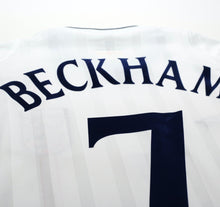 Load image into Gallery viewer, 2001/03 BECKHAM #7 England Vintage Umbro Home Greece Football Shirt (M) WC 2002
