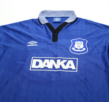 Load image into Gallery viewer, 1995/97 KANCHELSKIS #17 Everton Vintage Umbro Home Football Shirt (XL)
