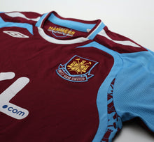 Load image into Gallery viewer, 2007/08 NOBLE #16 West Ham United Vintage Umbro Football Shirt (S)
