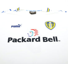 Load image into Gallery viewer, 1998/00 HASSELBAINK #9 Leeds United Vintage PUMA Home Football Shirt (S)
