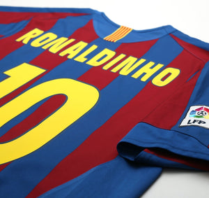 2005/06 RONALDINHO #10 Barcelona Vintage Nike Home Football Shirt (L)