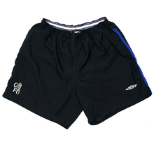 Load image into Gallery viewer, 2002/04 CHELSEA Vintage Umbro Away Football Shorts (XL) 36/38 Waist
