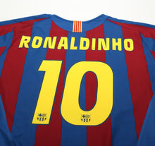 Load image into Gallery viewer, 2005/06 RONALDINHO #10 Barcelona Vintage Nike Home Football Shirt (L)
