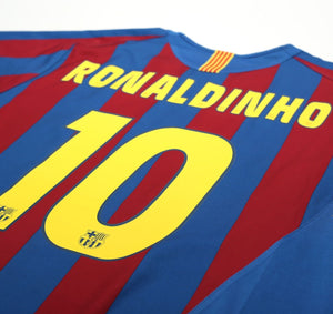 2005/06 RONALDINHO #10 Barcelona Vintage Nike Home Football Shirt (L)