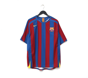 2005/06 RONALDINHO #10 Barcelona Vintage Nike Home Football Shirt (L)