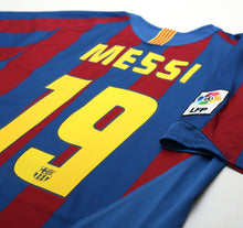 Load image into Gallery viewer, 2005/06 MESSI #19 Barcelona Vintage Nike Home Football Shirt (S)
