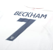Load image into Gallery viewer, 2005/07 BECKHAM #7 England Vintage Umbro Home Football Shirt (M) WC 2006
