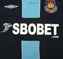 Load image into Gallery viewer, 2009/10 DIAMANTI #32 West Ham Vintage Umbro Away Football Shirt (M)
