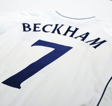 Load image into Gallery viewer, 2001/03 BECKHAM #7 England Vintage Umbro Home Greece Football Shirt (L) WC 2002
