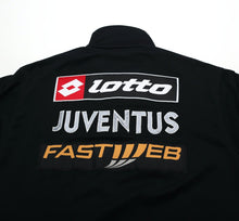 Load image into Gallery viewer, 2002/03 JUVENTUS Vintage Lotto 1/4 Zip Track Top Jacket (M)
