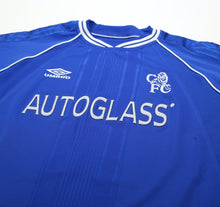 Load image into Gallery viewer, 1999/01 ZOLA #25 Chelsea Vintage Umbro Home Football Shirt (M)
