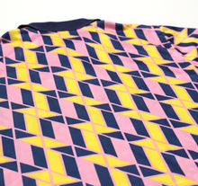 Load image into Gallery viewer, 1988/90 SCOTLAND Vintage Original Umbro Football Leisure Shirt (M)
