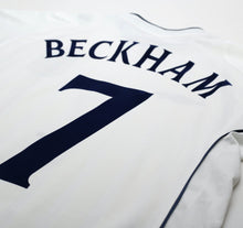 Load image into Gallery viewer, 2001/03 BECKHAM #7 England Vintage Umbro Home Greece Football Shirt (S) WC 2002
