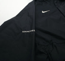 Load image into Gallery viewer, 2006/08 MANCHESTER UNITED Vintage Nike Football Hooded Rain Jacket (M)
