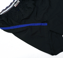 Load image into Gallery viewer, 2002/04 CHELSEA Vintage Umbro Away Football Shorts (XL) 36/38 Waist
