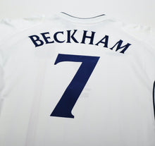 Load image into Gallery viewer, 2001/03 BECKHAM #7 England Vintage Umbro Home Greece Football Shirt (L) WC 2002
