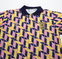 Load image into Gallery viewer, 1988/90 SCOTLAND Vintage Original Umbro Football Leisure Shirt (M)
