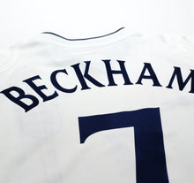 Load image into Gallery viewer, 2001/03 BECKHAM #7 England Vintage Umbro Home Greece Football Shirt (M) WC 2002
