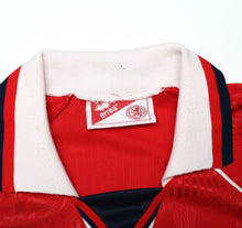 Load image into Gallery viewer, 1995/96 JUNINHO #25 Middlesbrough Vintage Errea Home Football Shirt (XL)
