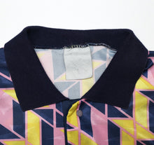 Load image into Gallery viewer, 1988/90 SCOTLAND Vintage Original Umbro Football Leisure Shirt (M)
