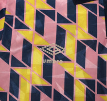 Load image into Gallery viewer, 1988/90 SCOTLAND Vintage Original Umbro Football Leisure Shirt (M)
