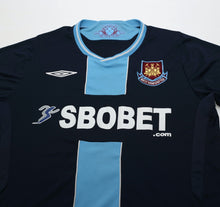 Load image into Gallery viewer, 2009/10 DIAMANTI #32 West Ham Vintage Umbro Away Football Shirt (M)
