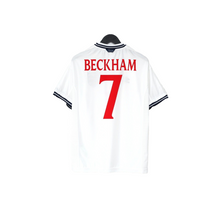 Load image into Gallery viewer, 1999/01 BECKHAM #7 England Vintage Umbro Home Football Shirt (M) Euro 2000
