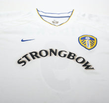 Load image into Gallery viewer, 2000/02 VIDUKA #9 Leeds United Vintage Nike Home Football Shirt (L)
