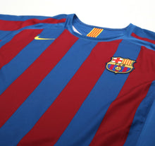 Load image into Gallery viewer, 2005/06 RONALDINHO #10 Barcelona Vintage Nike Home Football Shirt (L)
