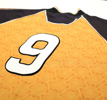 Load image into Gallery viewer, 1996/98 BULL #9 Wolverhampton Wanderers PUMA Home Football Shirt (XL) Wolves
