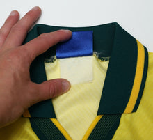 Load image into Gallery viewer, 1994/97 RONALDO #9 Brazil Vintage Umbro Home Football Shirt Jersey (L) Umbro Cup
