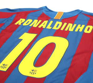 2005/06 RONALDINHO #10 Barcelona Vintage Nike Home Football Shirt Jersey (XL)