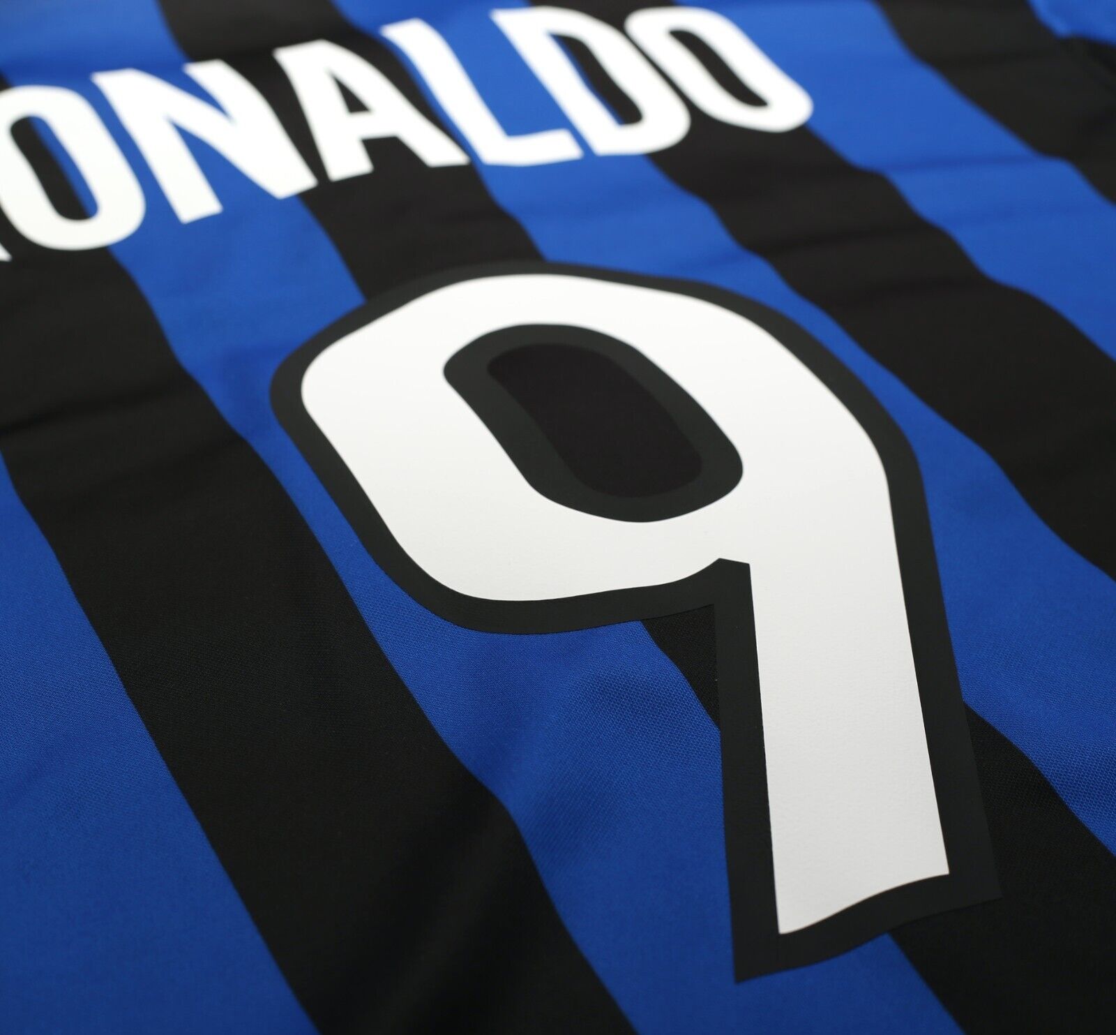 Inter Milan 1998-99 Home Shirt Ronaldo #9 (Very Good) XL – Classic Football  Kit