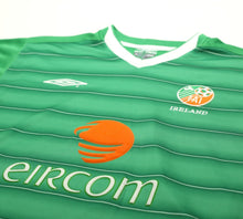 Load image into Gallery viewer, 2003/04 KEANE #6 Ireland Vintage Umbro Home Football Shirt (M)
