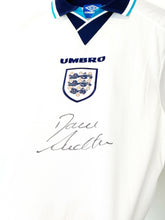 Load image into Gallery viewer, 1995/97 ANDERTON #11 England Vintage Umbro BNWOT Football Shirt (L) Euro 96 SIGNED
