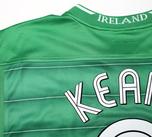 2003/04 KEANE #6 Ireland Vintage Umbro Home Football Shirt (M)