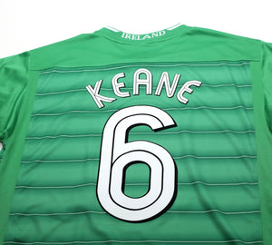 2003/04 KEANE #6 Ireland Vintage Umbro Home Football Shirt (M)