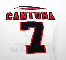 Load image into Gallery viewer, 1996/97 CANTONA #7 Manchester United Vintage Umbro Away Football Shirt (L)
