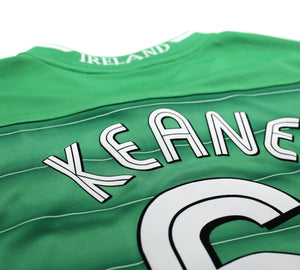 2003/04 KEANE #6 Ireland Vintage Umbro Home Football Shirt (M)