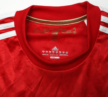 Load image into Gallery viewer, 2010/11 CARROLL #9 Liverpool Vintage adidas Home Football Shirt Jersey (M)
