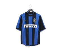 Load image into Gallery viewer, 2000/01 VIERI #32 Inter Milan Vintage Nike Home Football Shirt Jersey (S/M)
