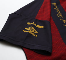 Load image into Gallery viewer, 1994/95 MANCHESTER UNITED Vintage Umbro Training Shirt (L) Cantona Era
